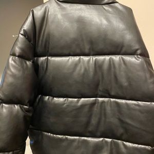 Abercrombie & Finch. I have a very nice vey and is brand new.